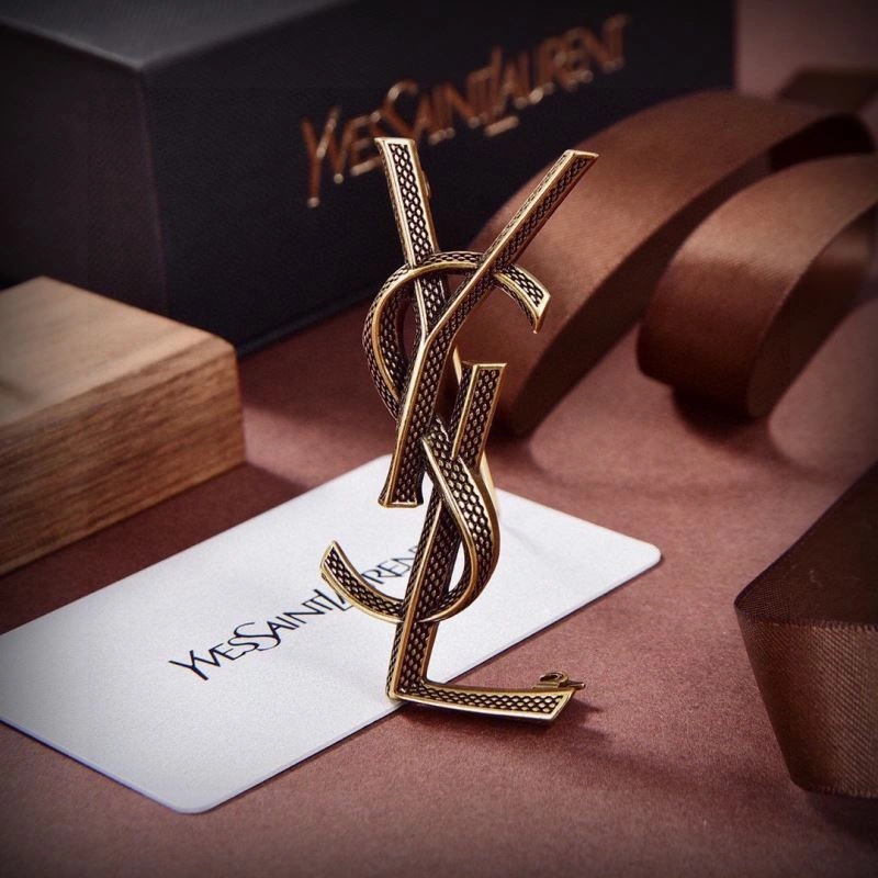 UrbanChic Ysl Brooches 212704