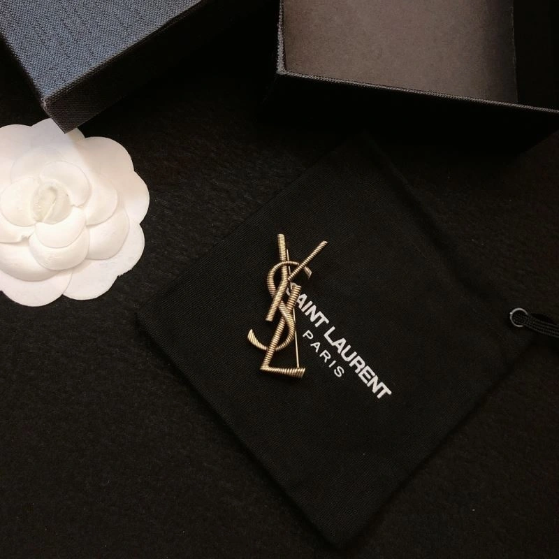 Neat Ysl Brooches 211501