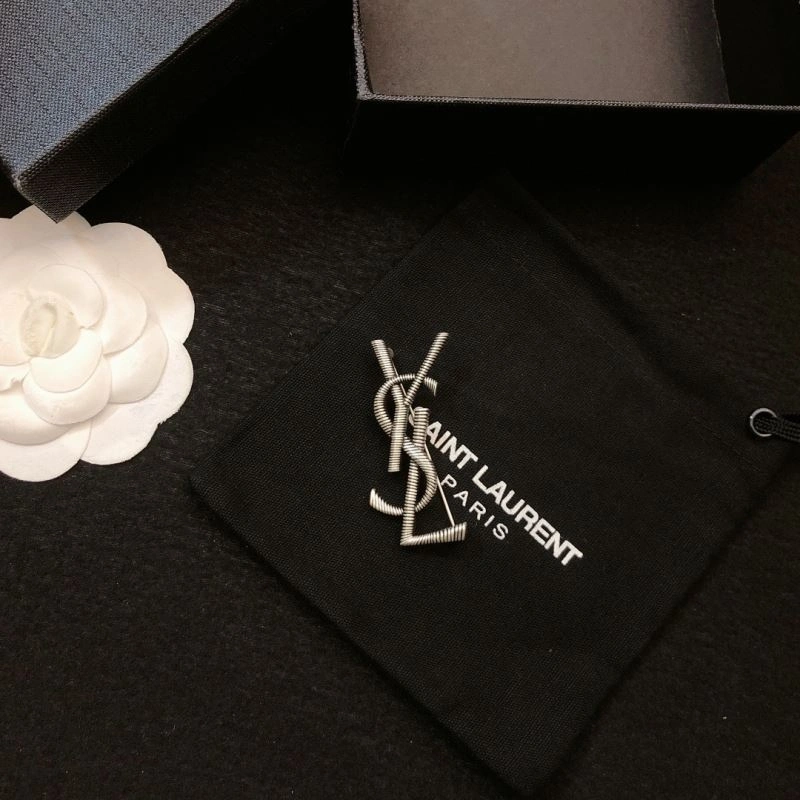 Neat Ysl Brooches 211501