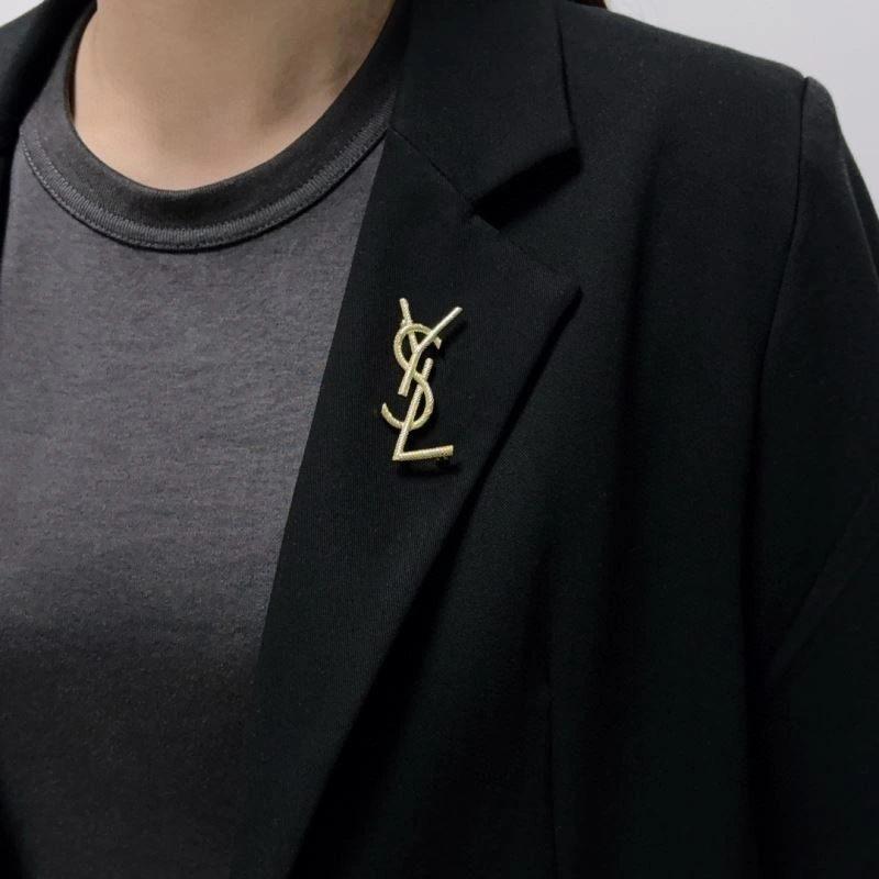 WaterResistant Ysl Brooches 210909