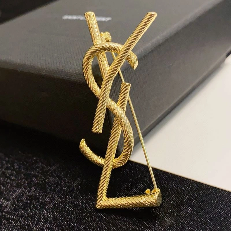 WaterResistant Ysl Brooches 210909