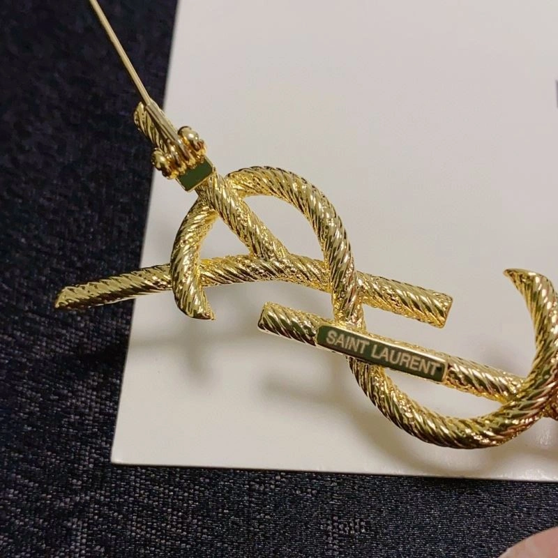 WaterResistant Ysl Brooches 210909