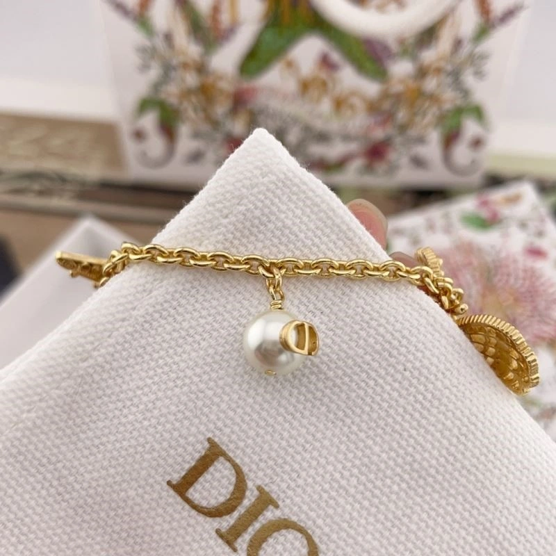 Fashionable Ysl Brooches 210191
