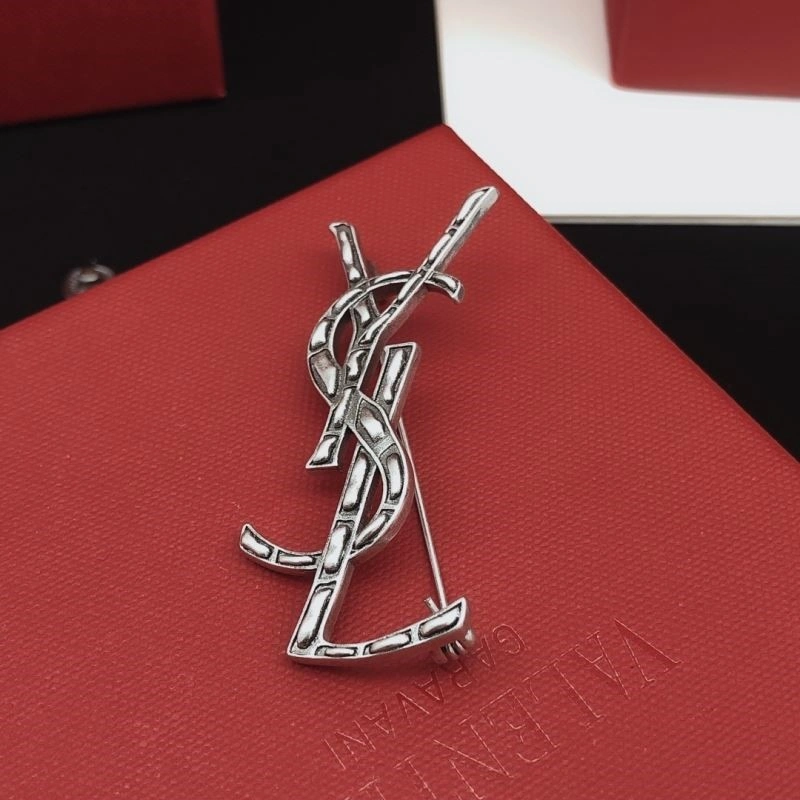 Cozy Ysl Brooches 208261