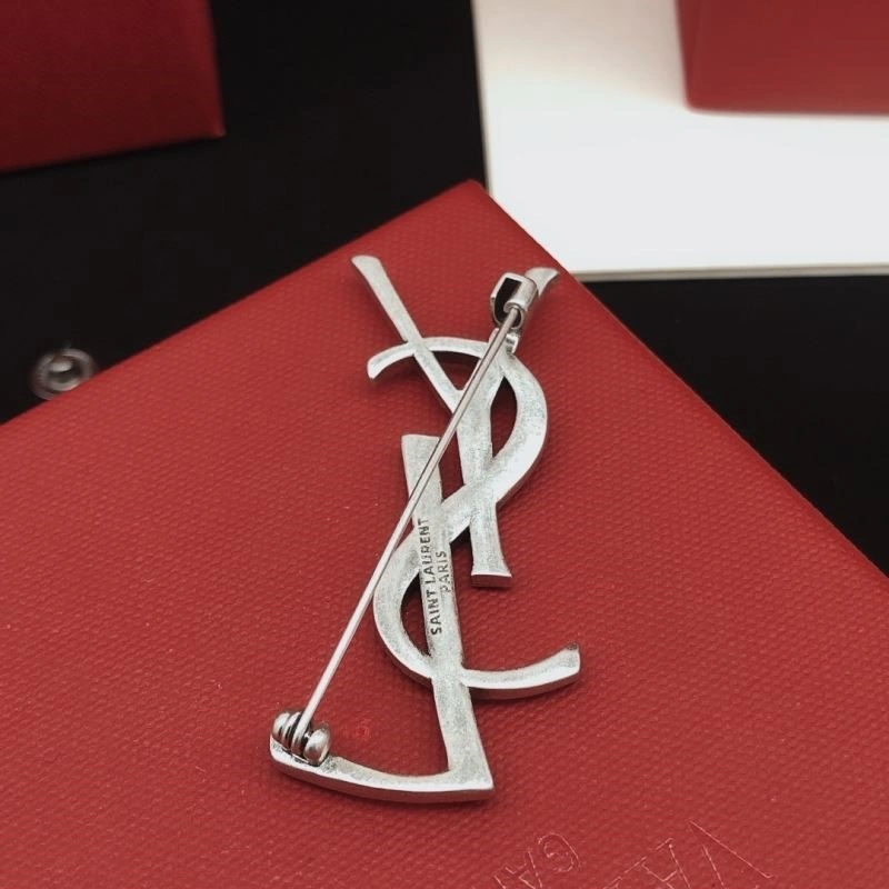 Cozy Ysl Brooches 208261