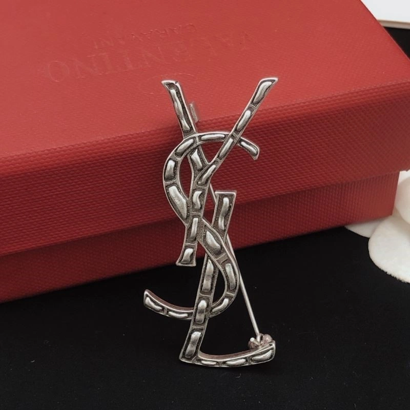 Cozy Ysl Brooches 208261