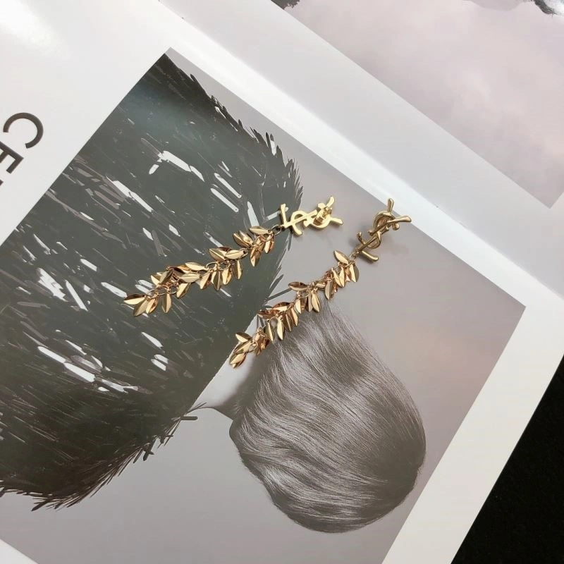 Ysl Earrings Trendsetting 208242
