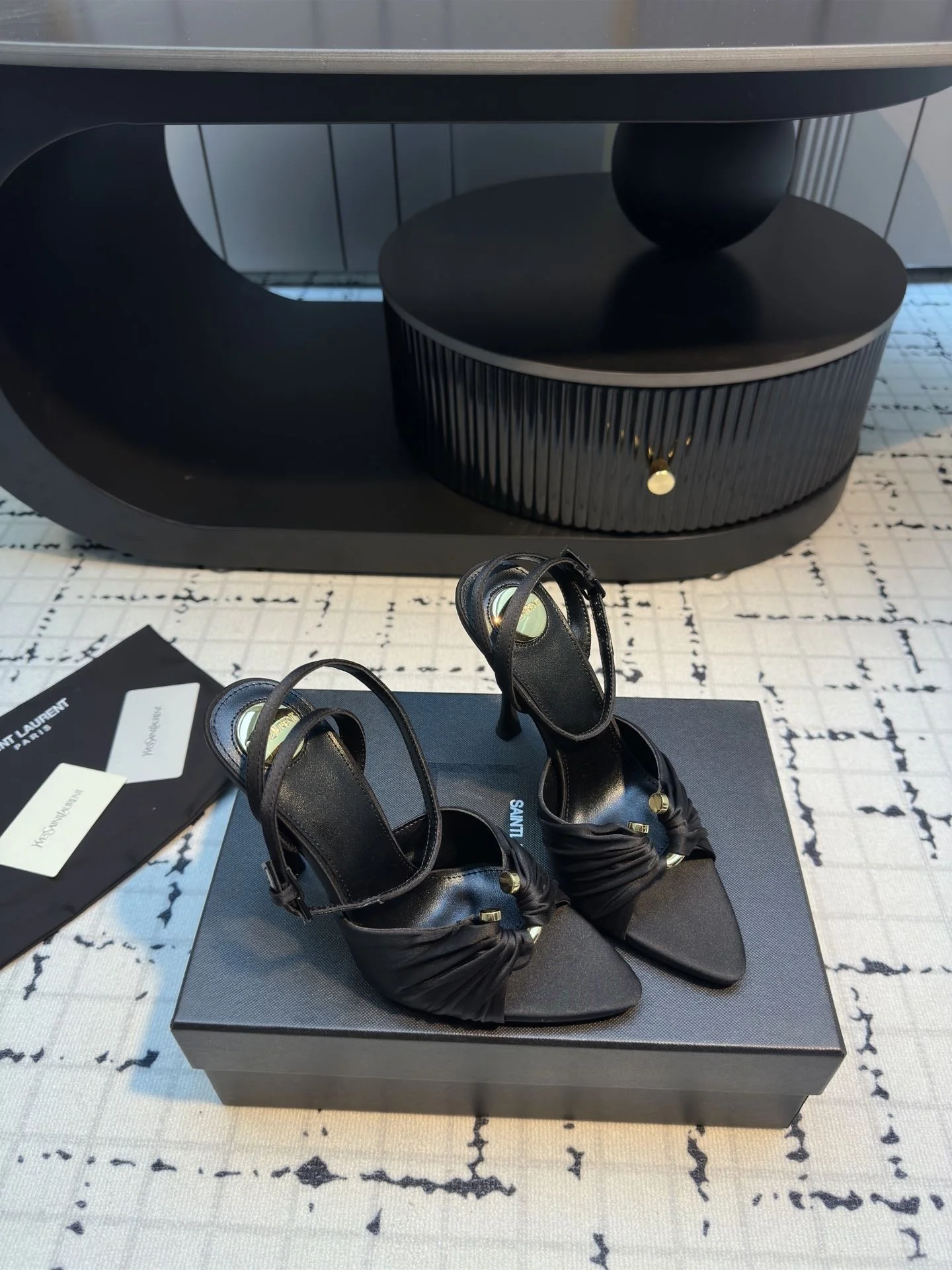 Ysl Sandals FreshLook 7095