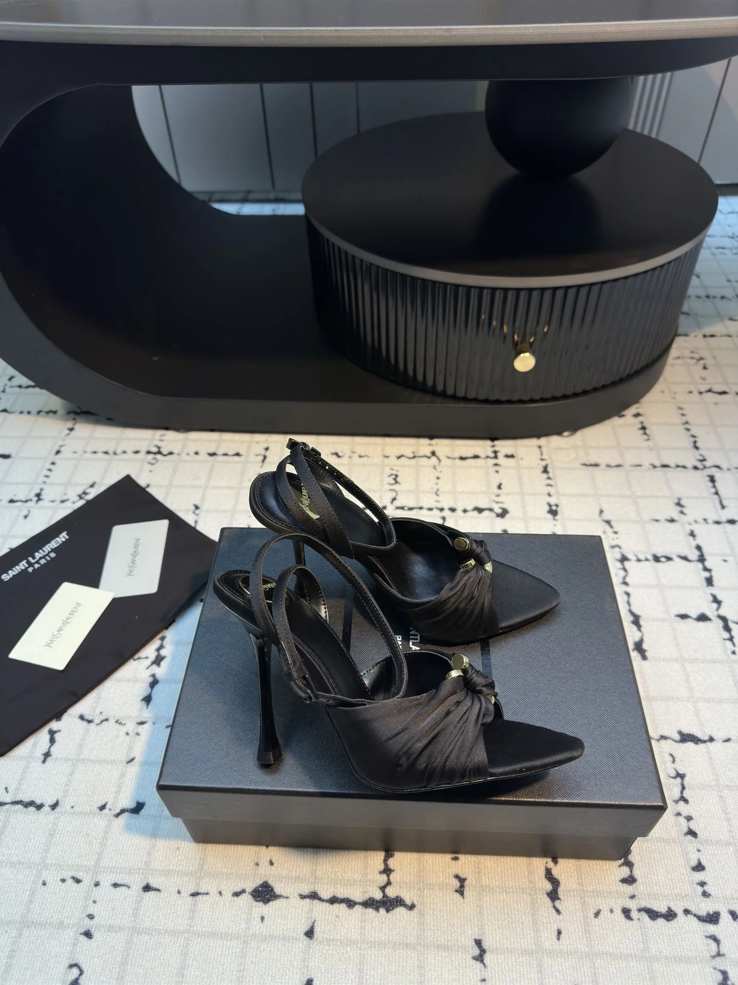 Ysl Sandals FreshLook 7095