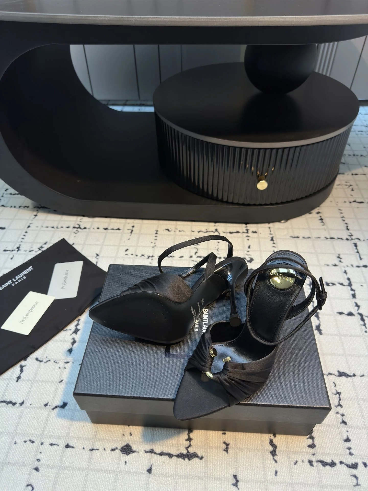 Ysl Sandals FreshLook 7095