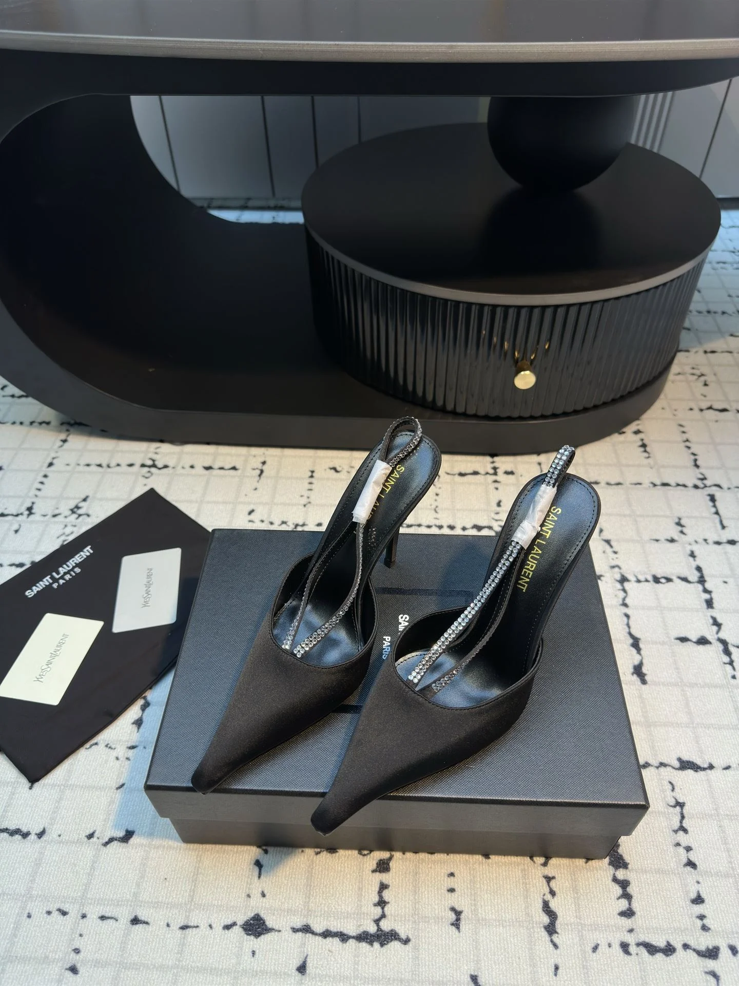 Refined Ysl Sandals 7044