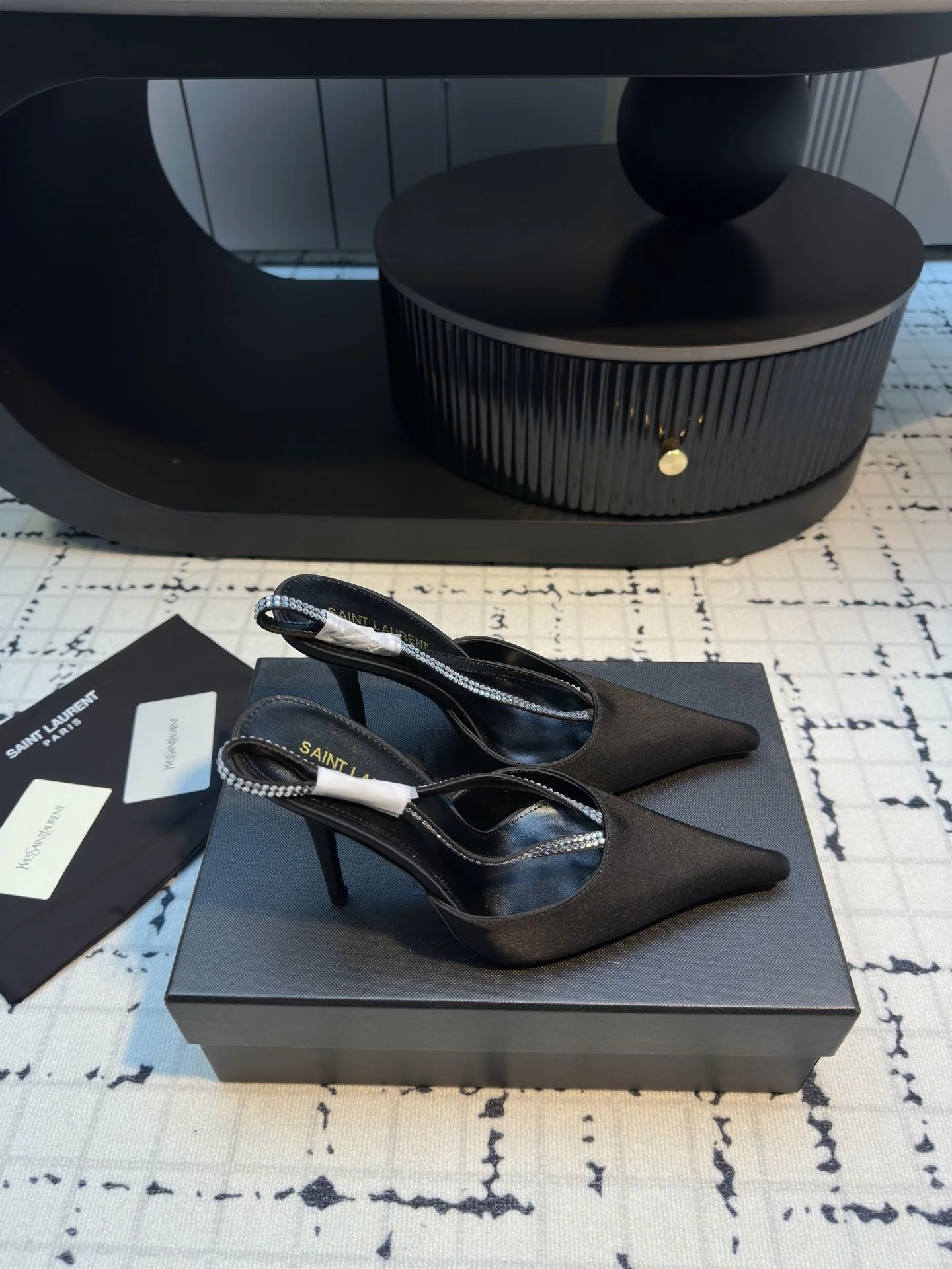 Refined Ysl Sandals 7044