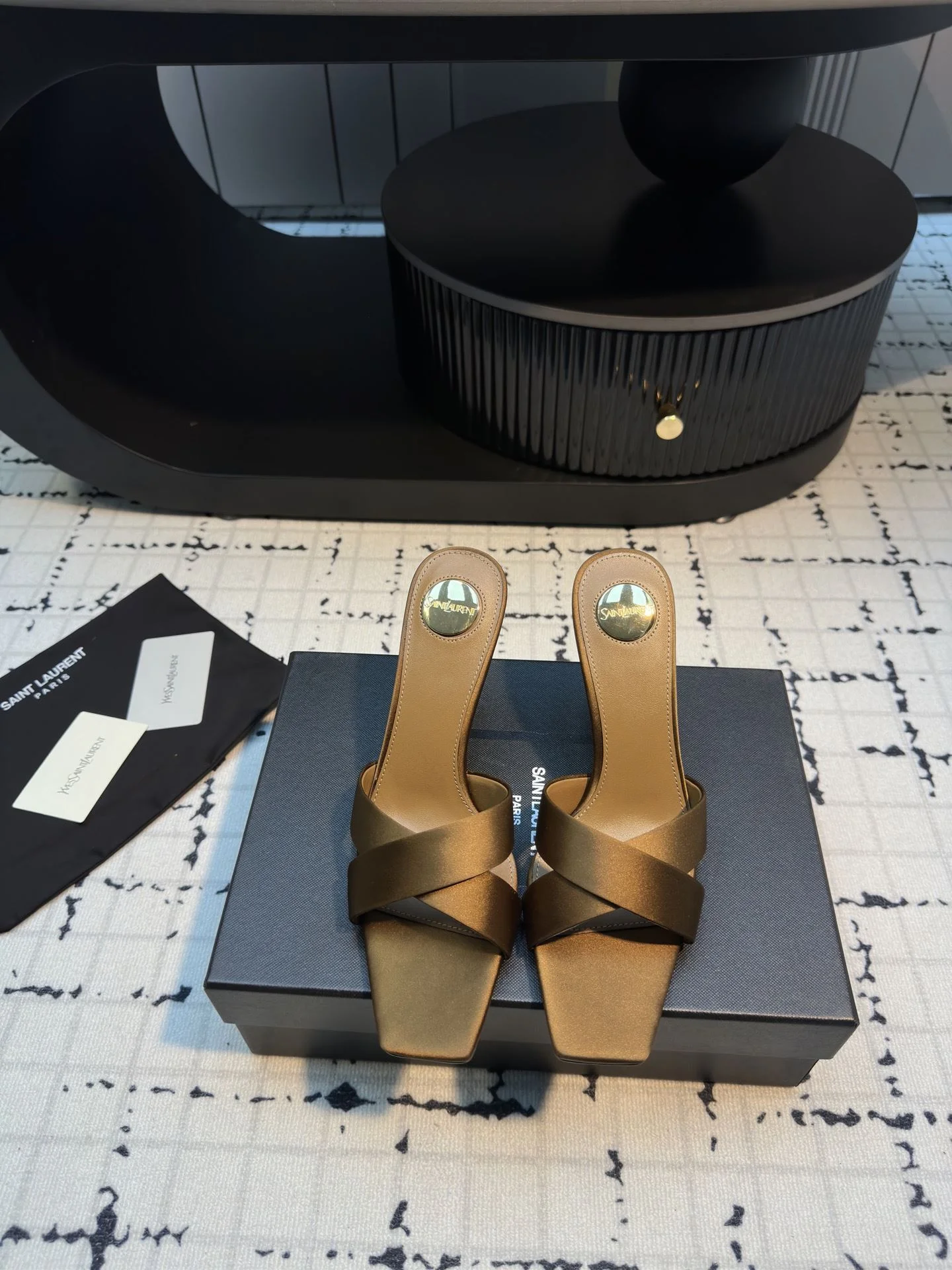 Ysl Sandals Practical 7056