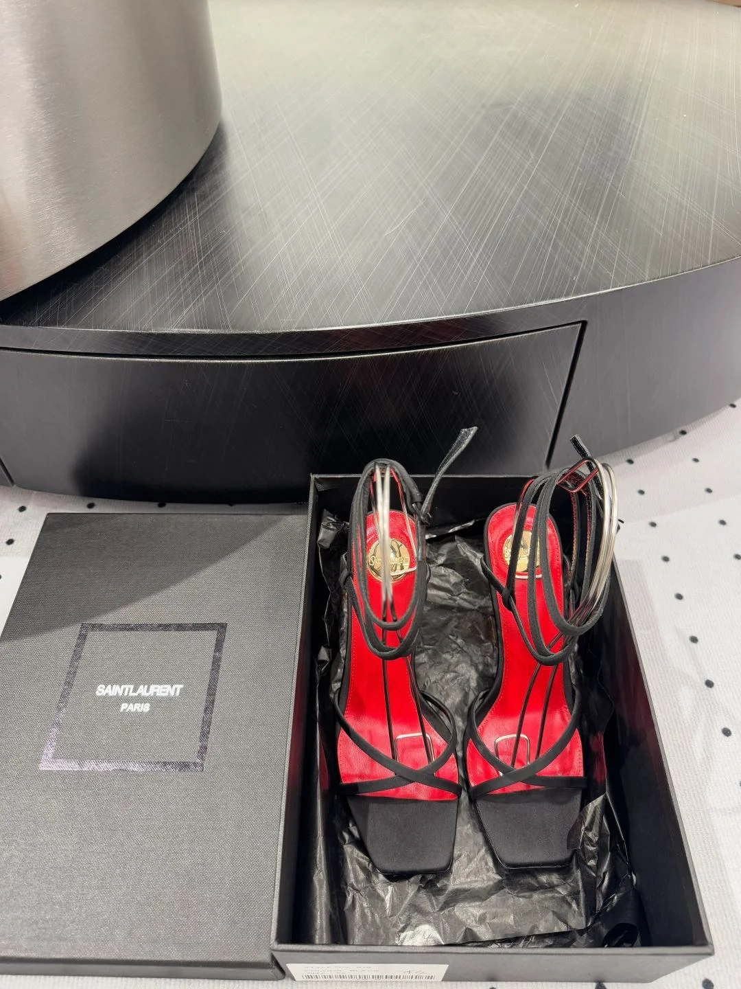 Flexible Ysl Sandals 7066