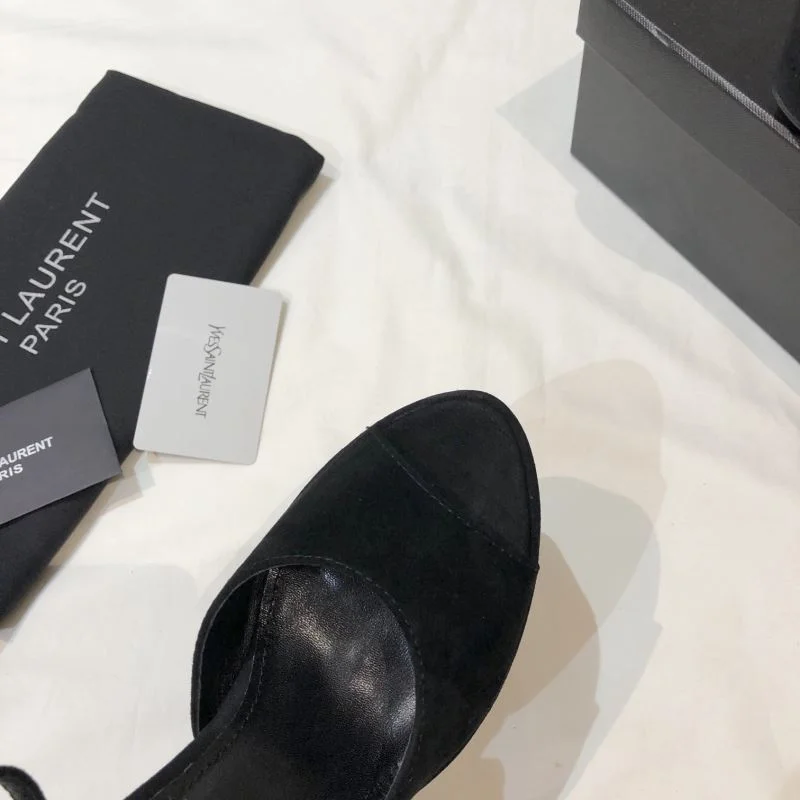 Efficient Ysl Sandals 10957