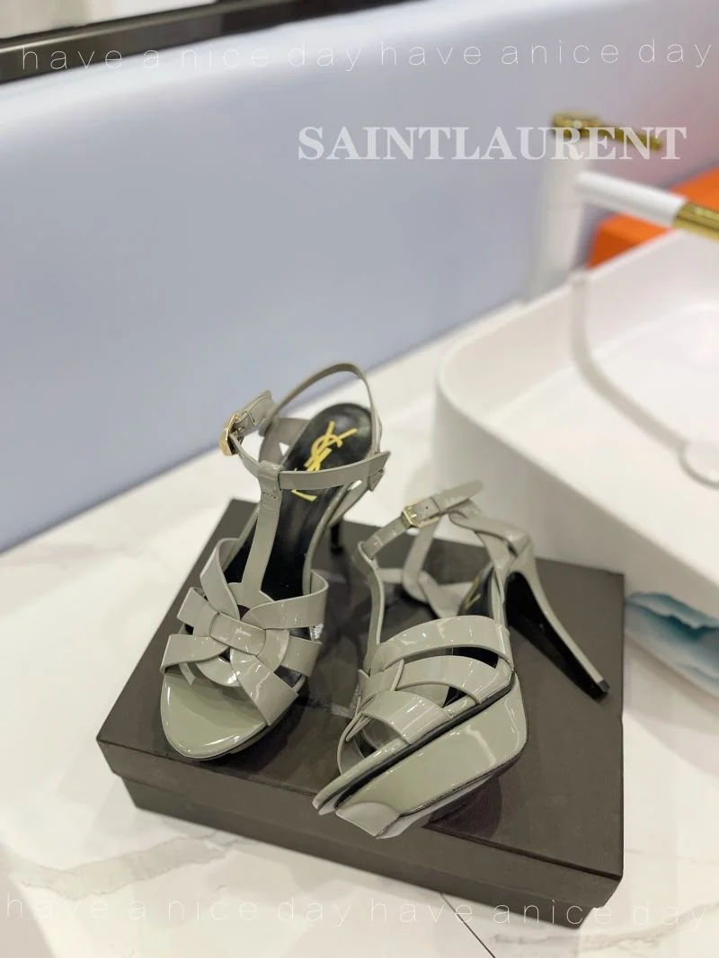 Versatile Ysl Sandals 10852