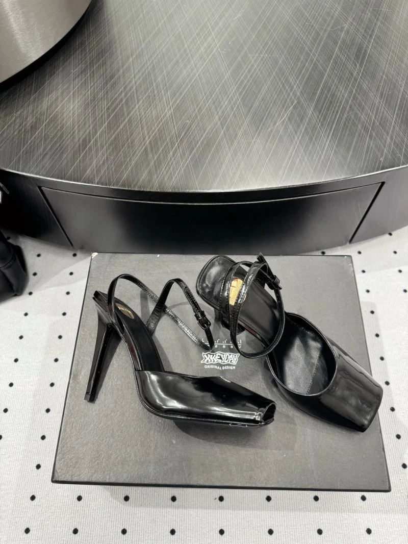 Practical Ysl Sandals 8641