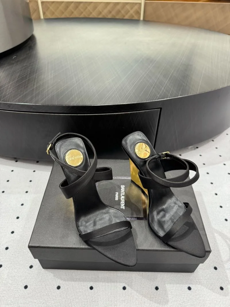 Effortless Ysl Sandals 8703