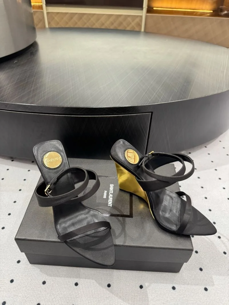 Effortless Ysl Sandals 8703
