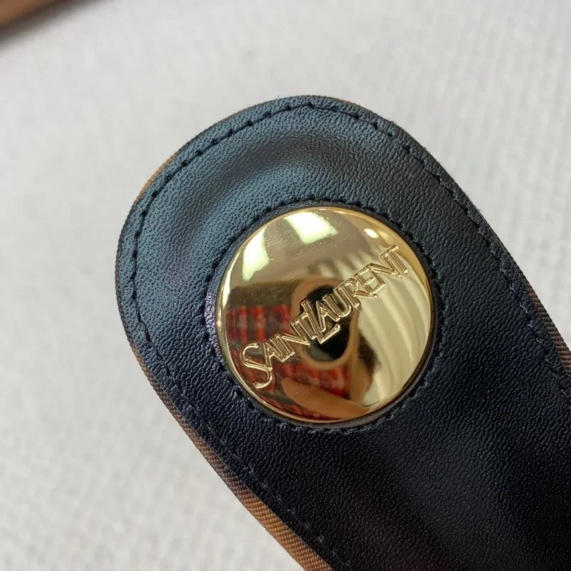Breathable Ysl Sandals 8601