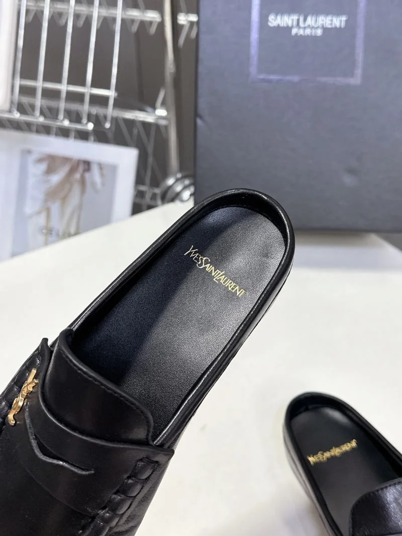 Vibrant Ysl Sandals 8642