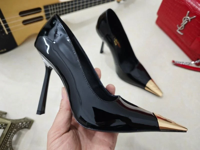 WaterResistant Ysl Sandals 15318