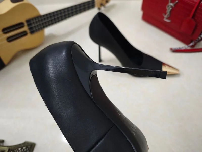 Ysl Sandals GoAnywhere 15325