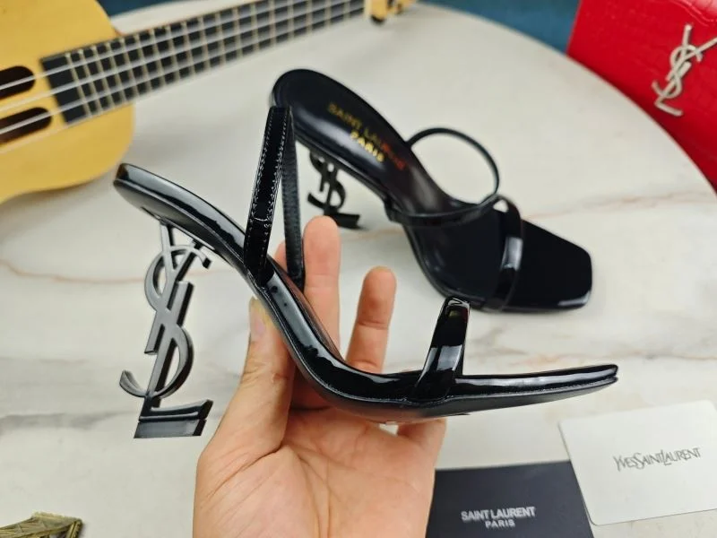 Versatile Ysl Sandals 15277