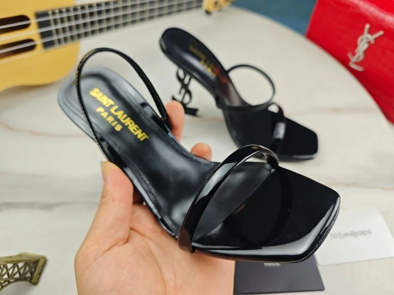 Versatile Ysl Sandals 15277