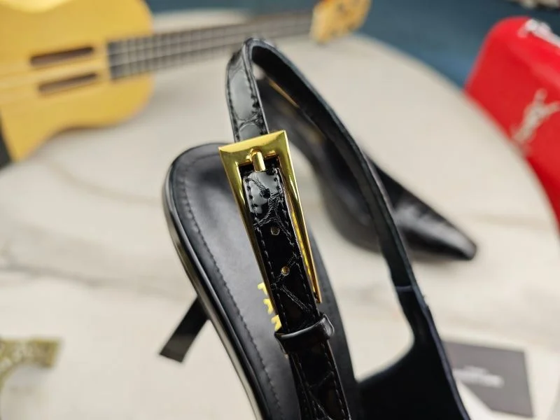 Fashionable Ysl Sandals 15282
