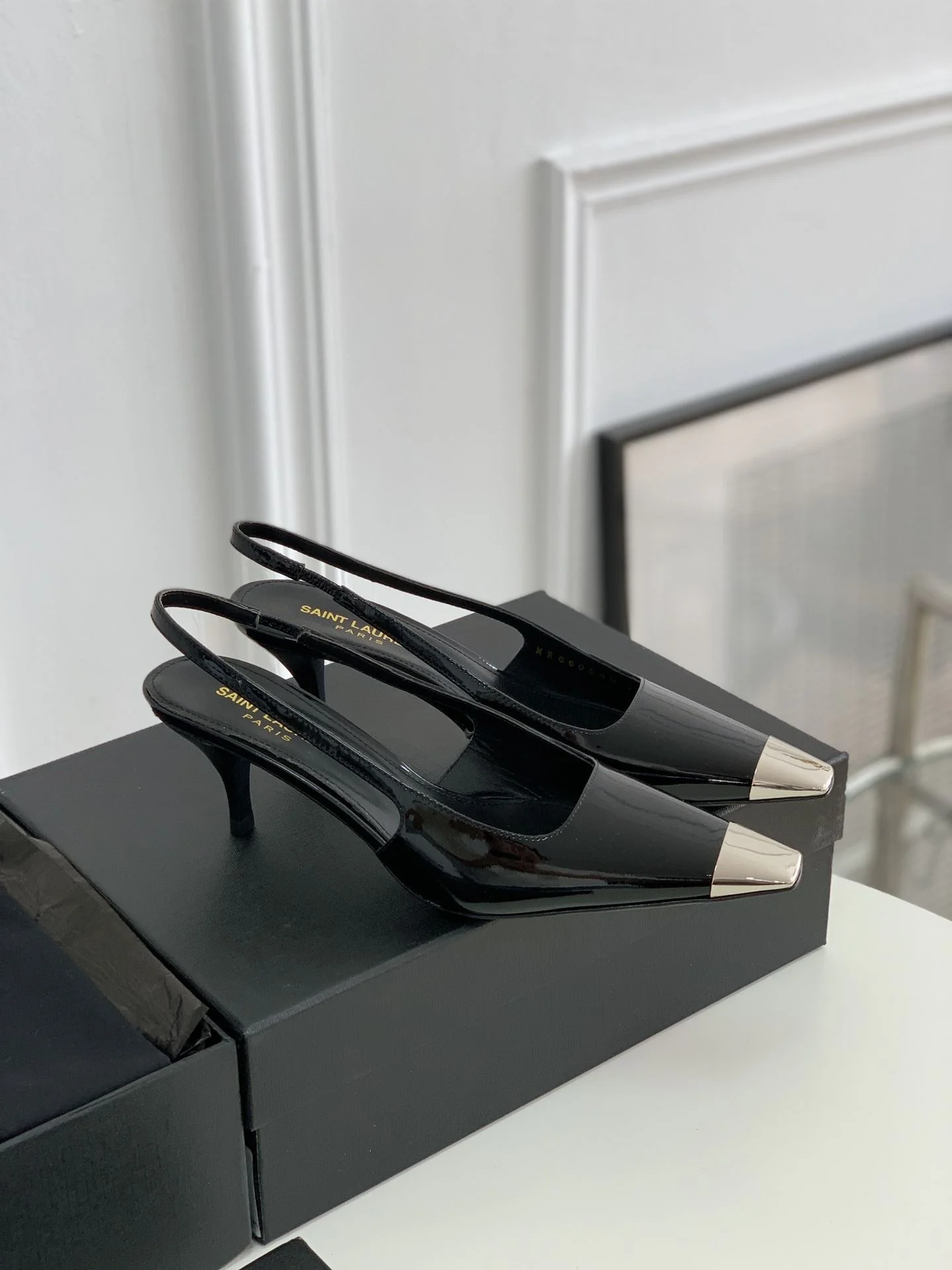 TechFriendly Ysl Sandals 5711