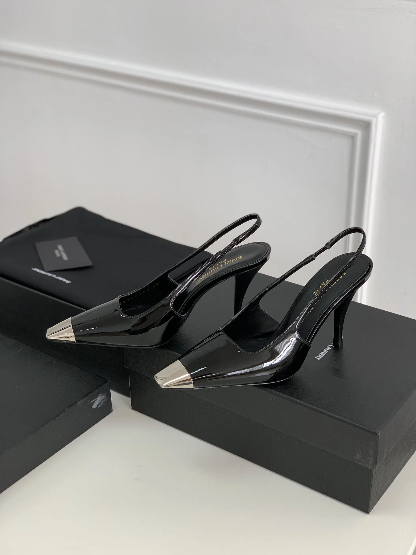 Elegant Ysl Sandals 5831