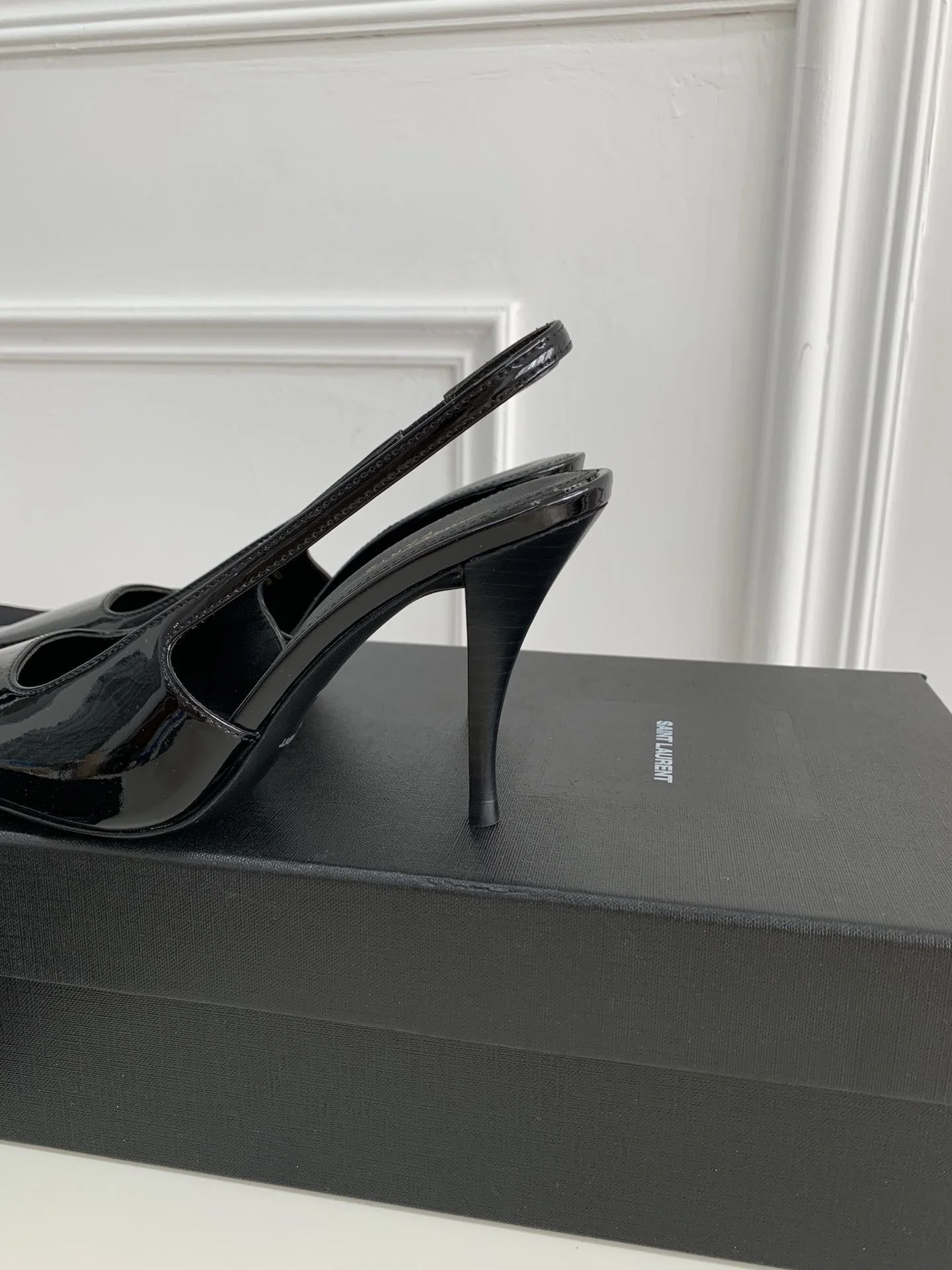 Elegant Ysl Sandals 5831