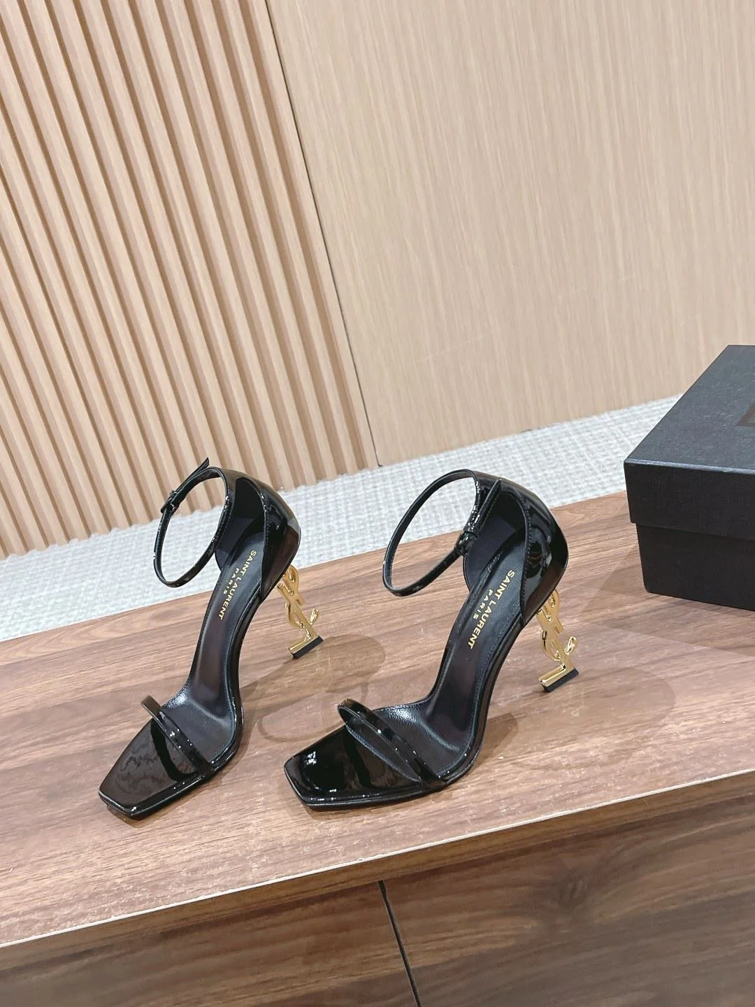 Ysl Sandals Durable 5727
