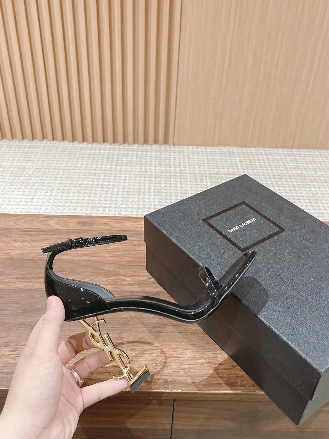 Ysl Sandals Durable 5727