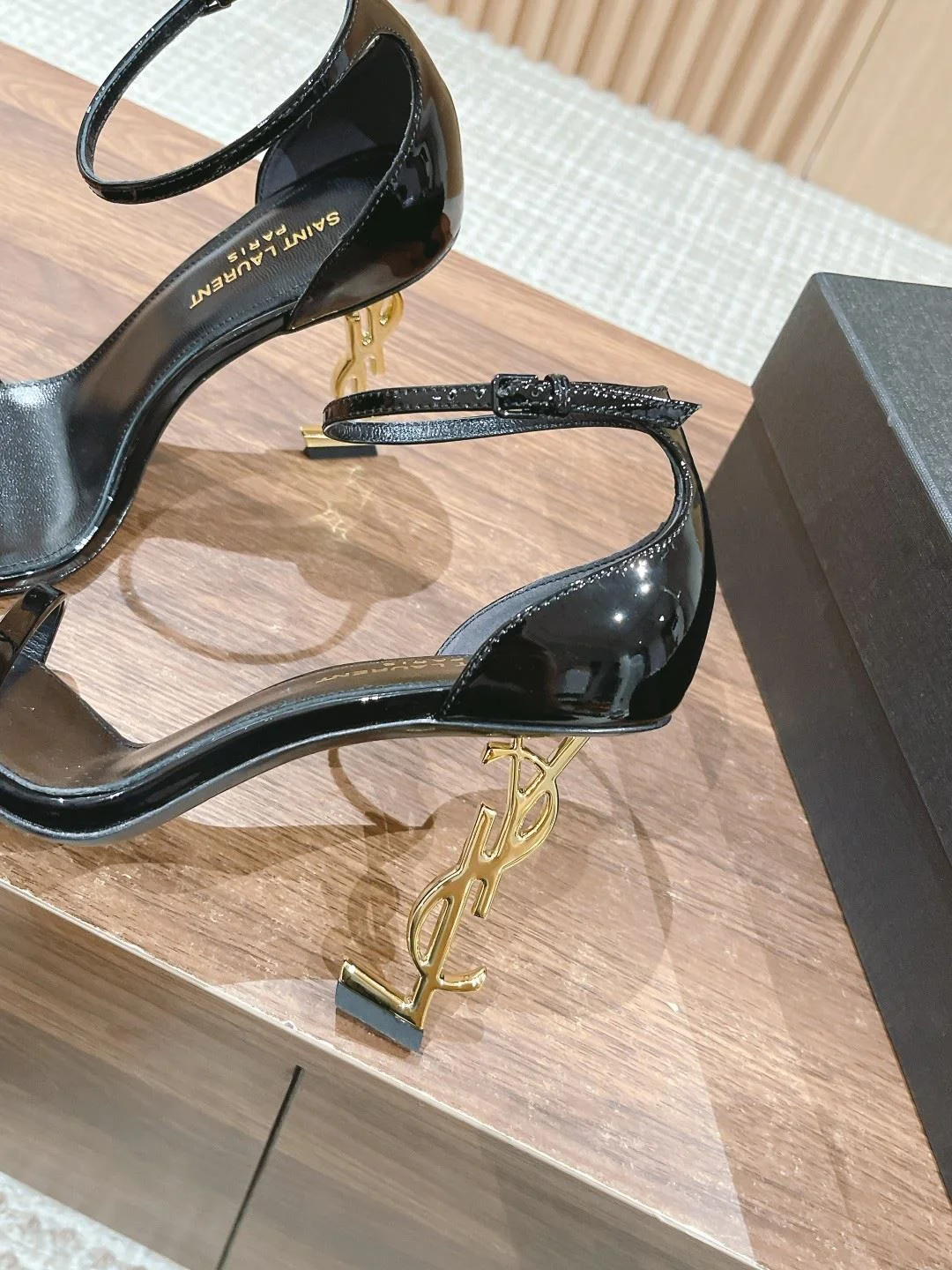 Ysl Sandals Durable 5727