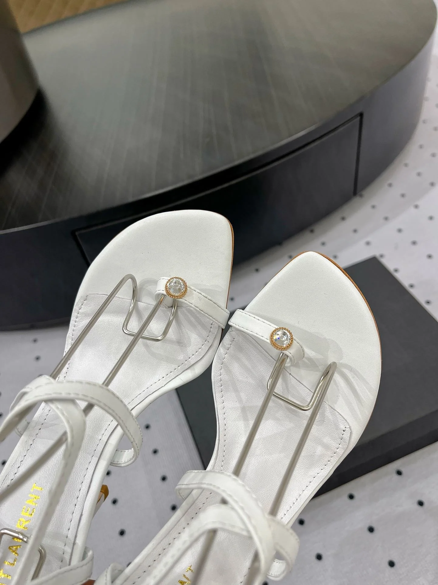 Ysl Sandals Affordable 5701