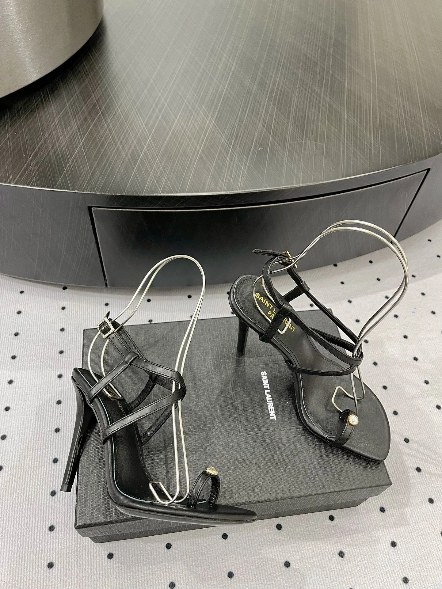 Snug Ysl Sandals 5773