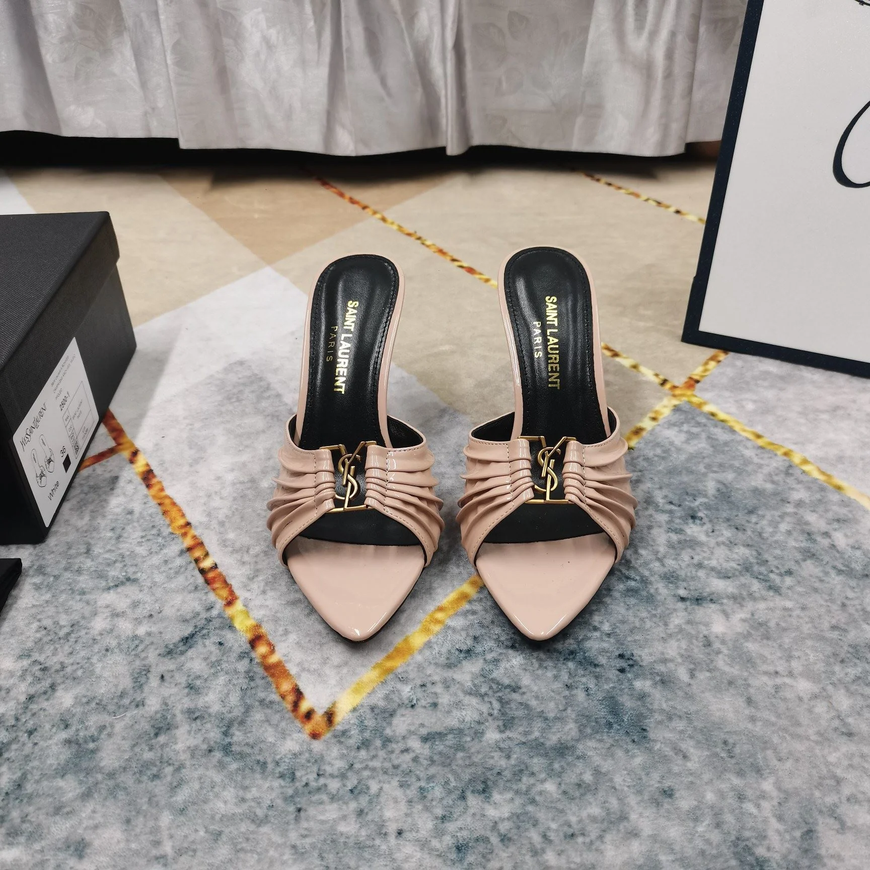 RelaxedFit Ysl Sandals 5703