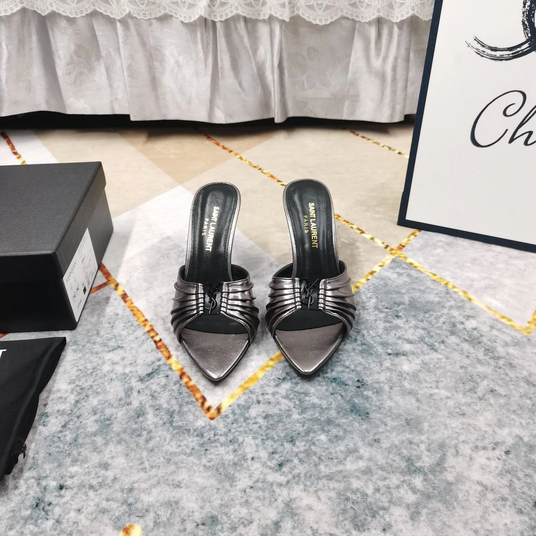 WellDesigned Ysl Sandals 5698