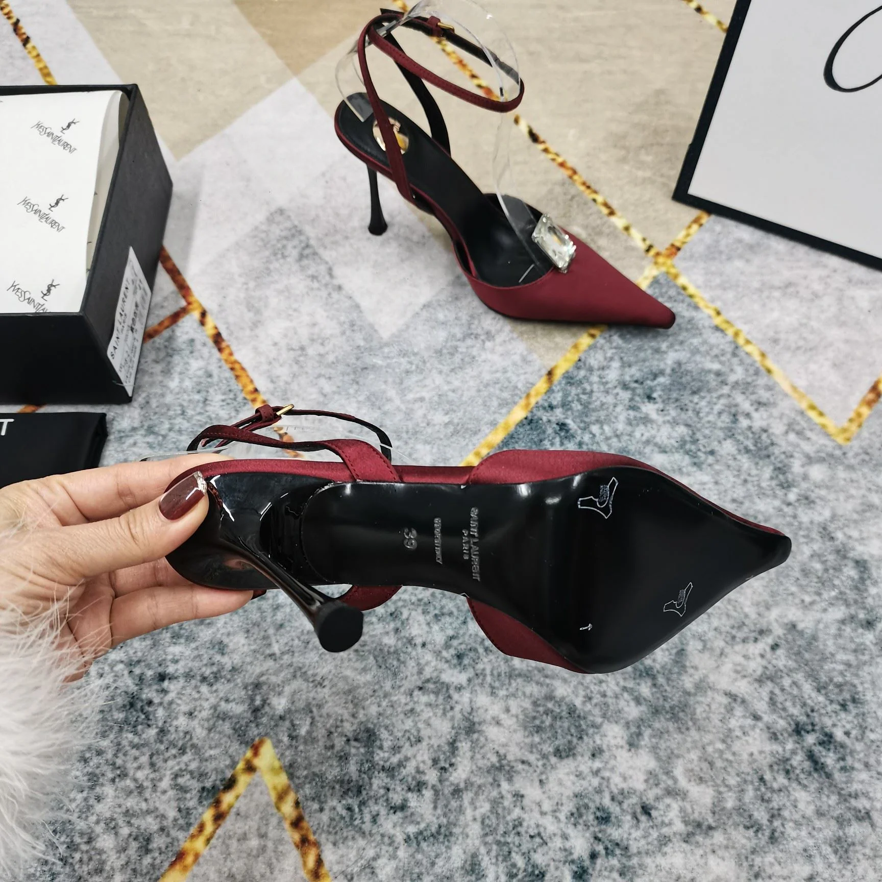 Ysl Sandals Breathable 5684