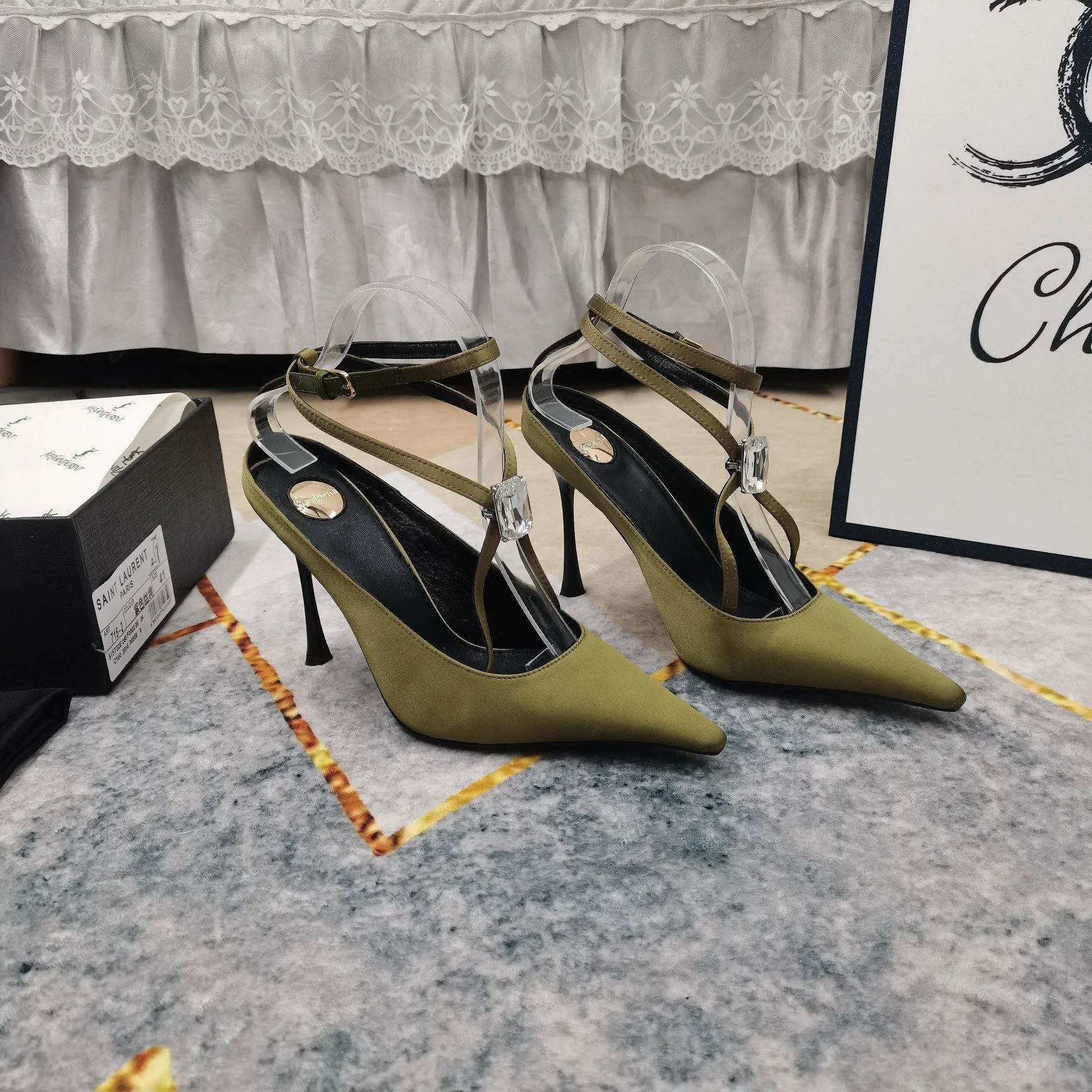 WellDesigned Ysl Sandals 5706