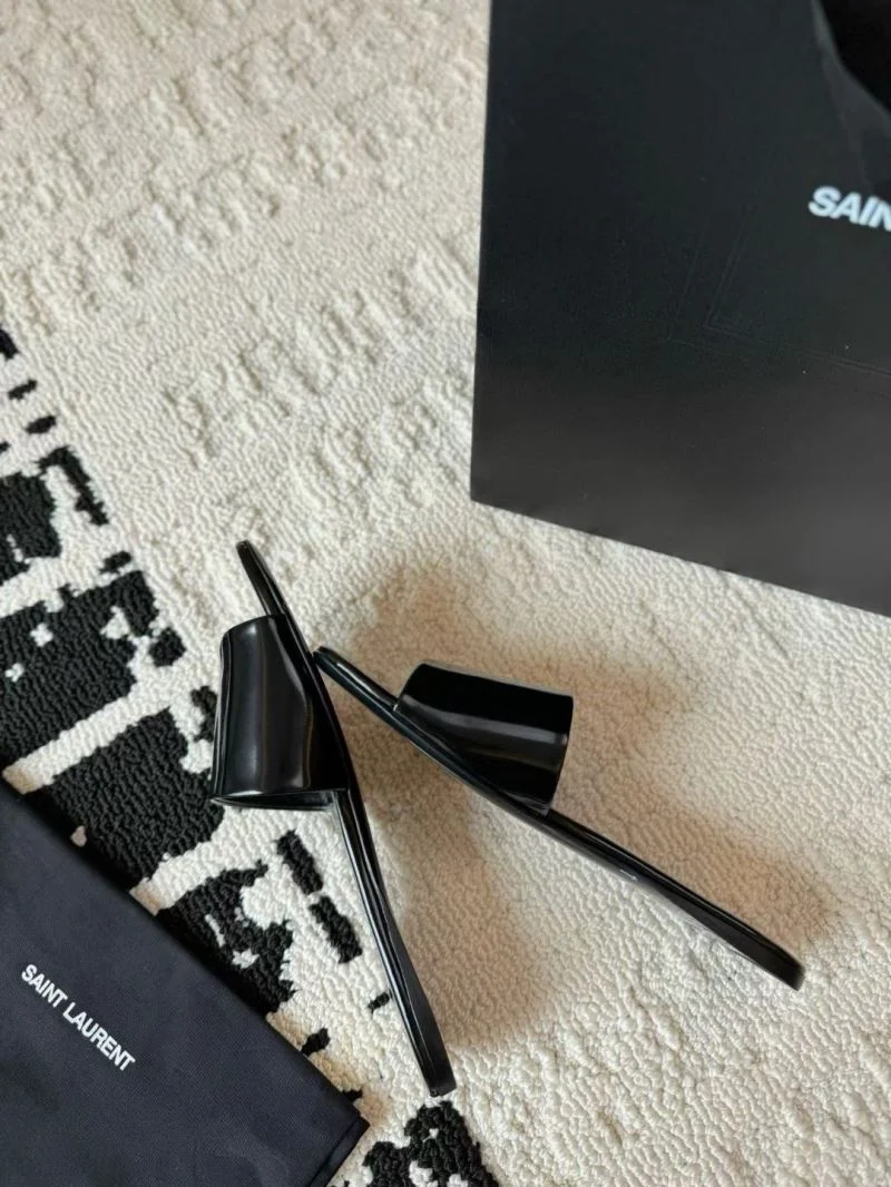 TravelReady Ysl Sandals 5609
