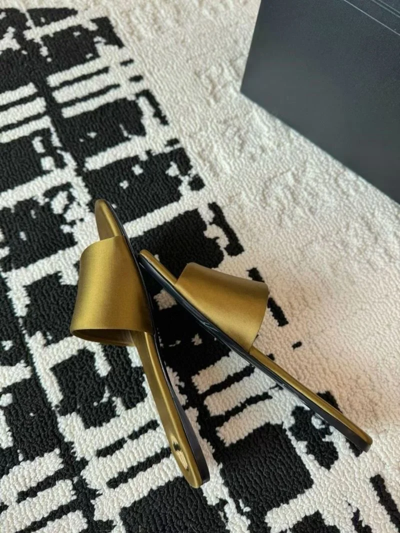 Ysl Sandals Effortless 5606