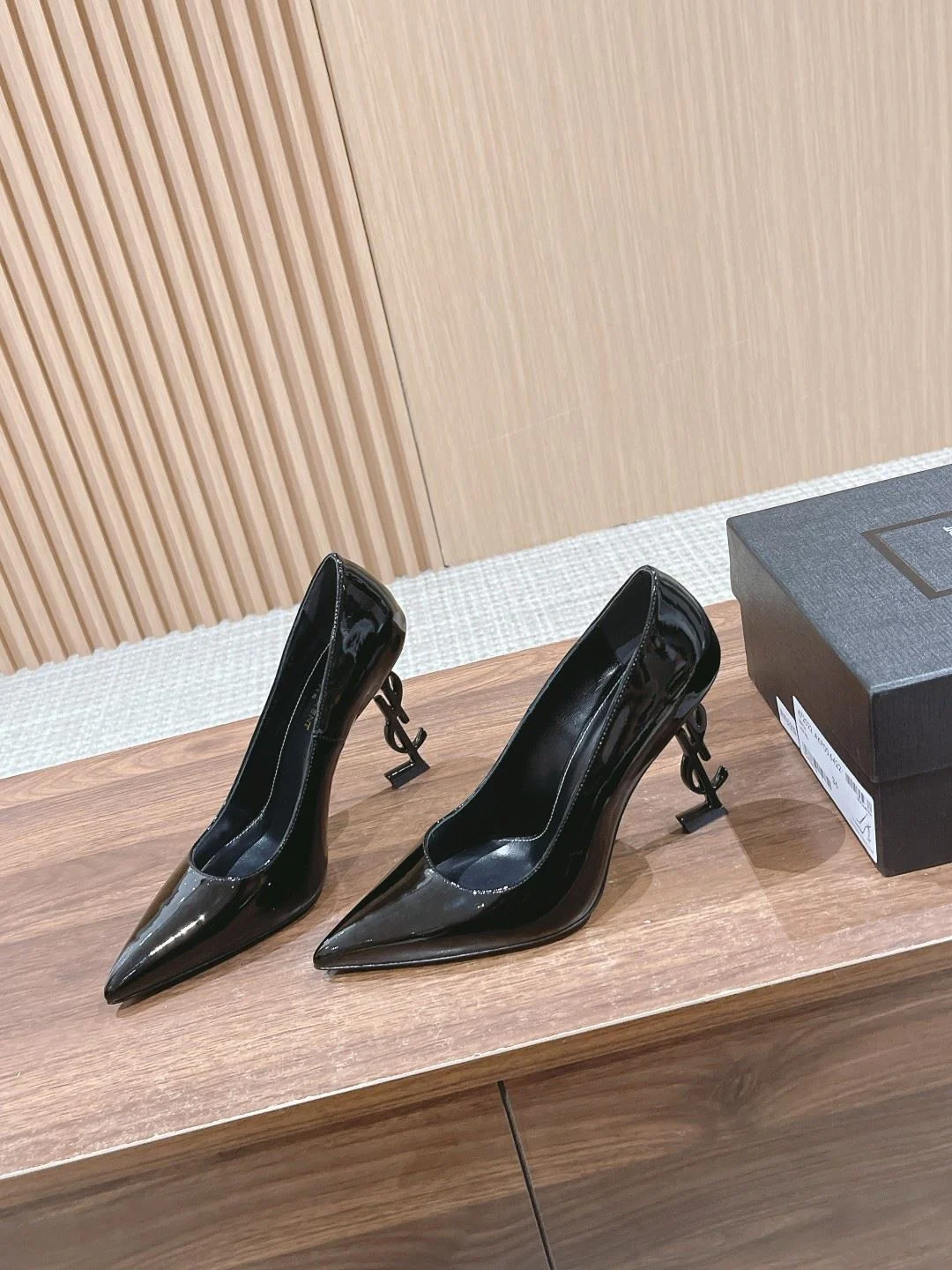 ComfortFit Ysl Shoes 5640