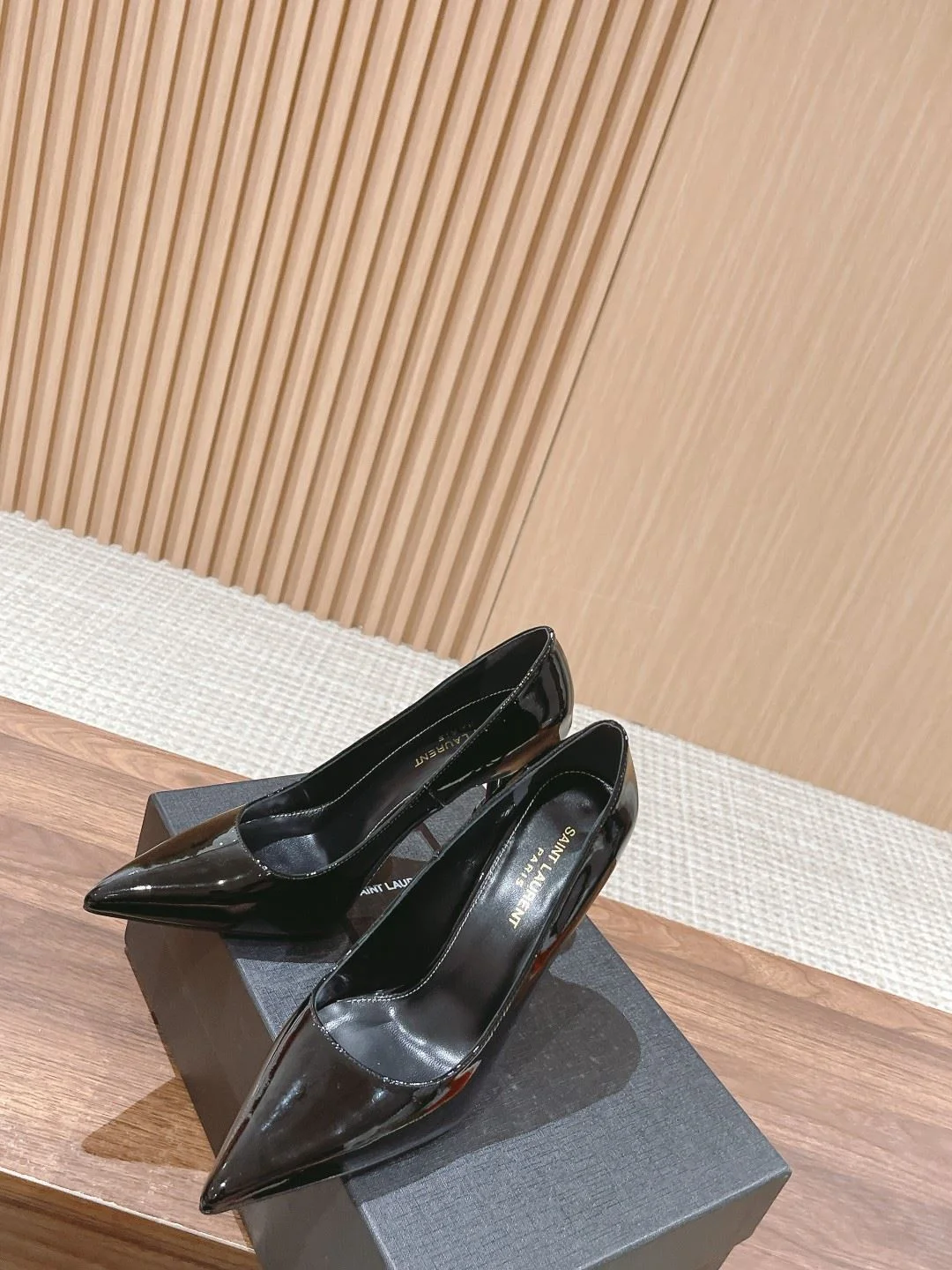 ComfortFit Ysl Shoes 5640