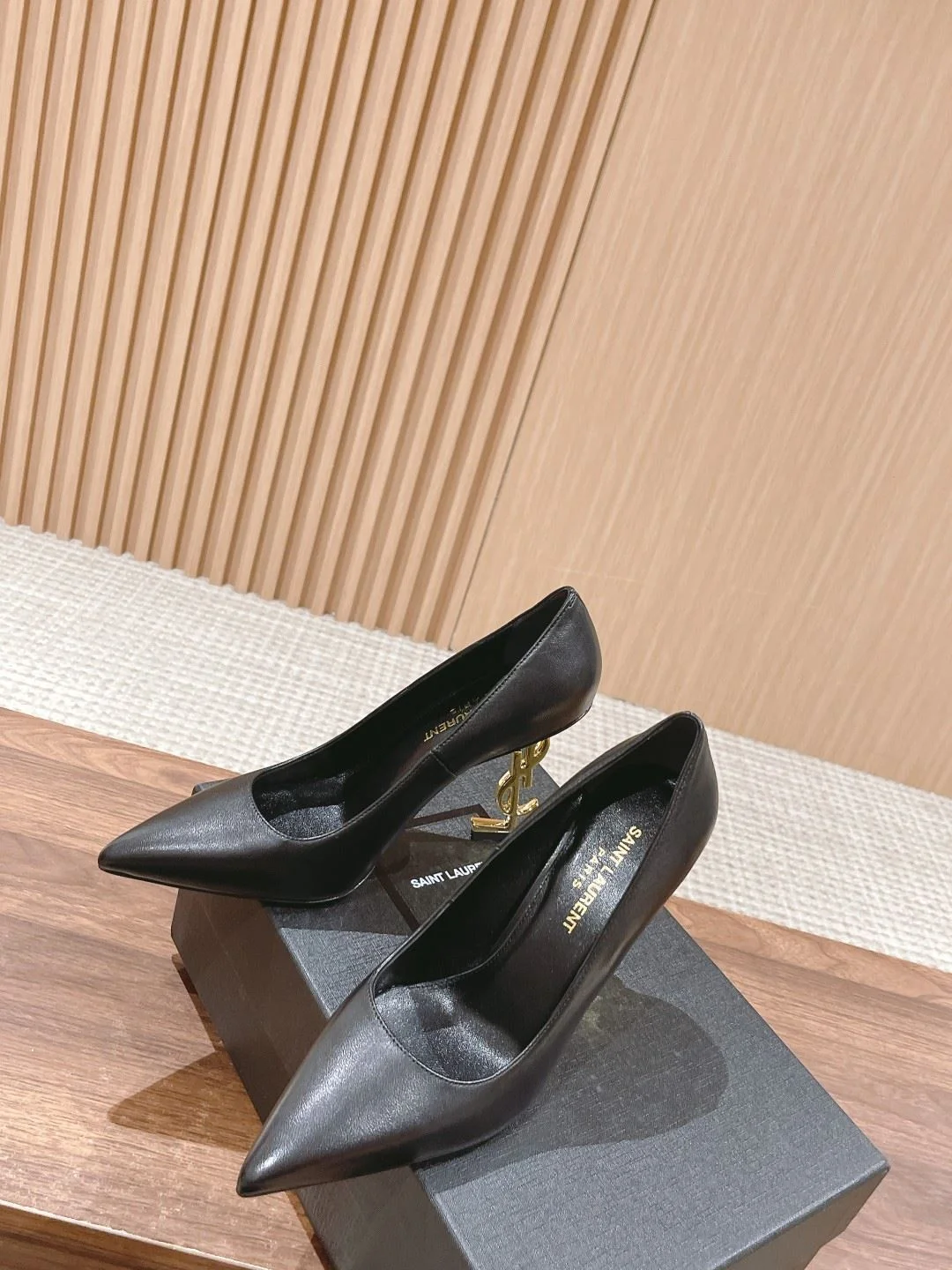 Sleek Ysl Shoes 5641