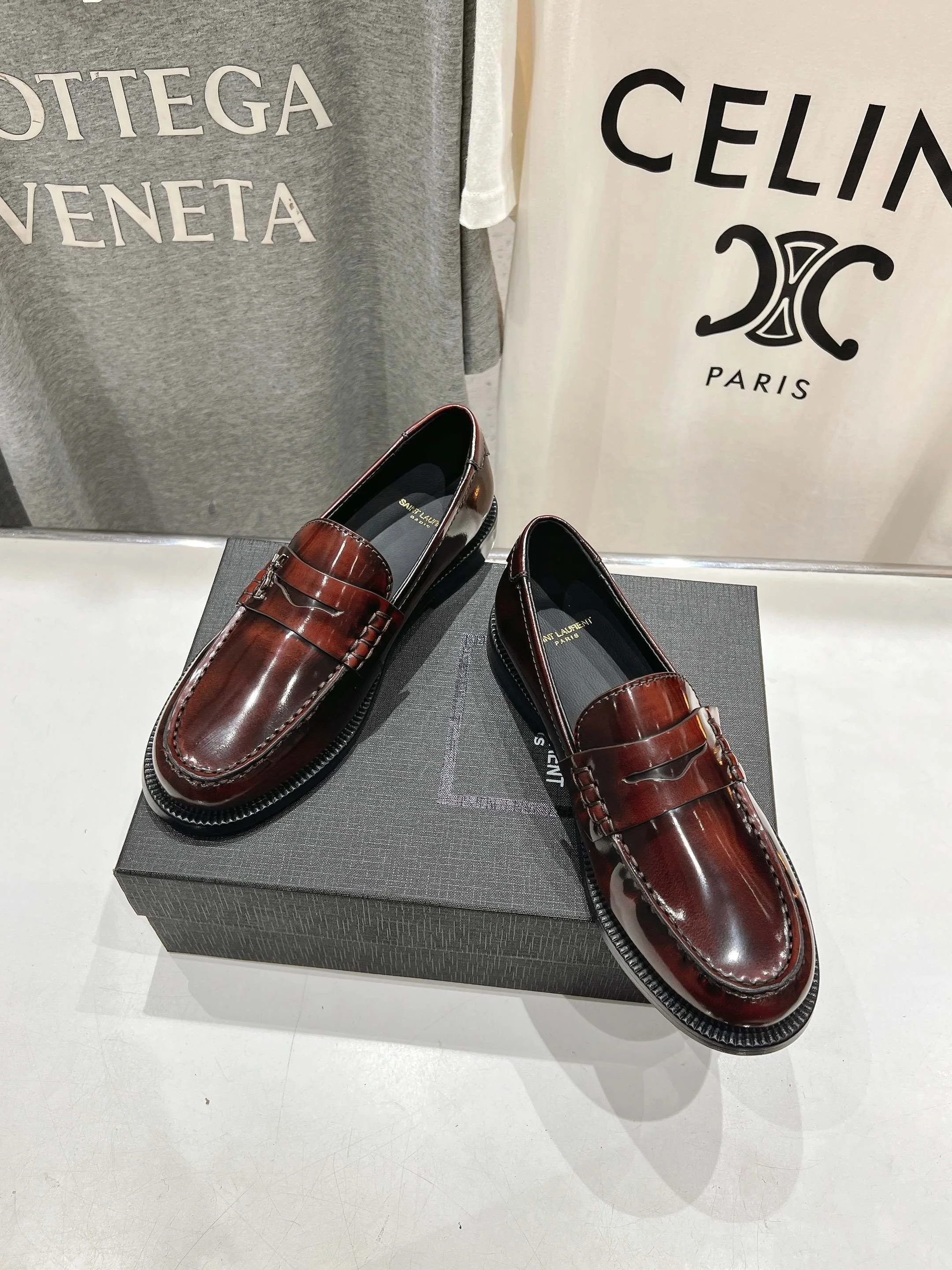 Durable Ysl Shoes 5599