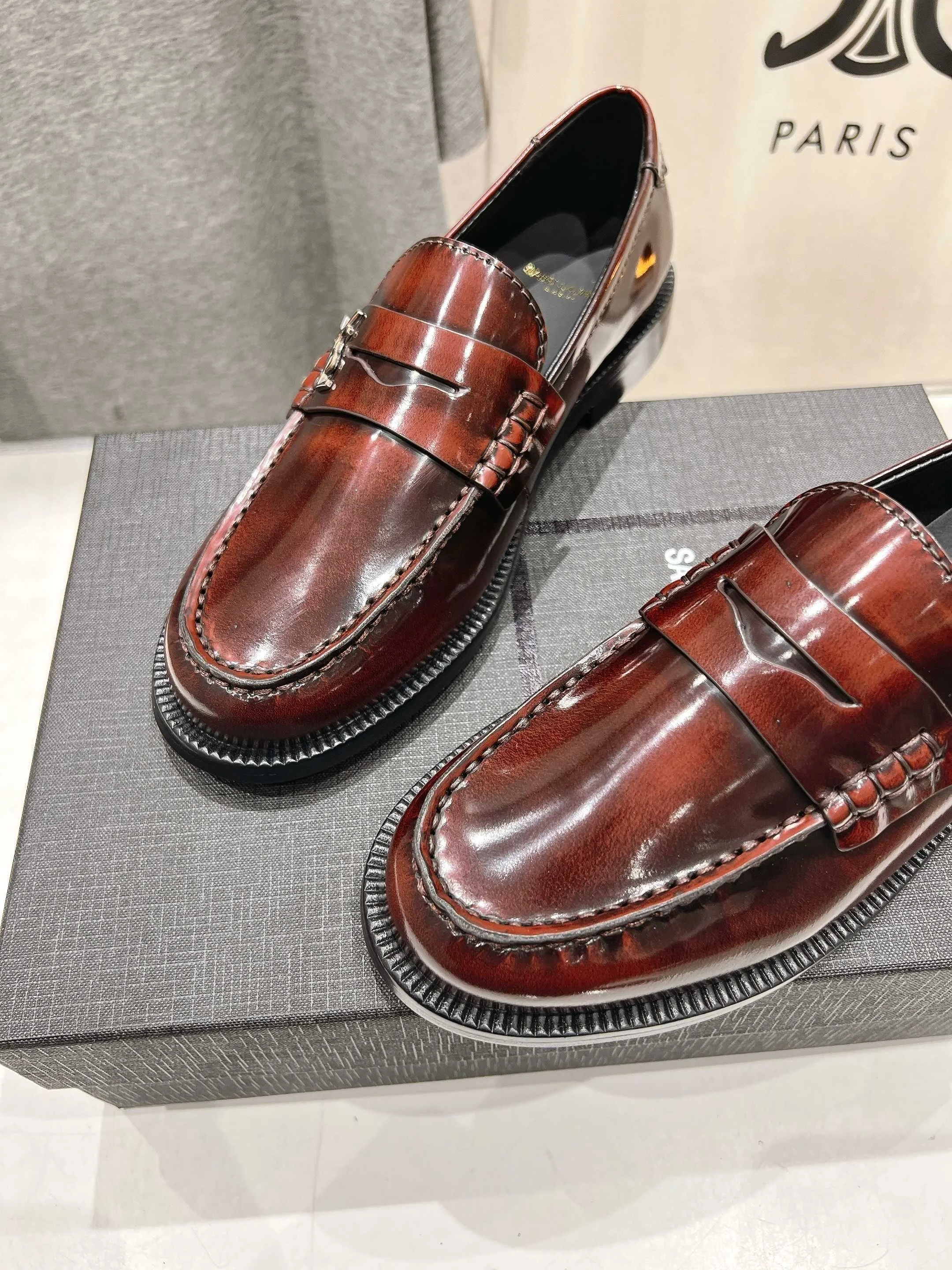 Durable Ysl Shoes 5599