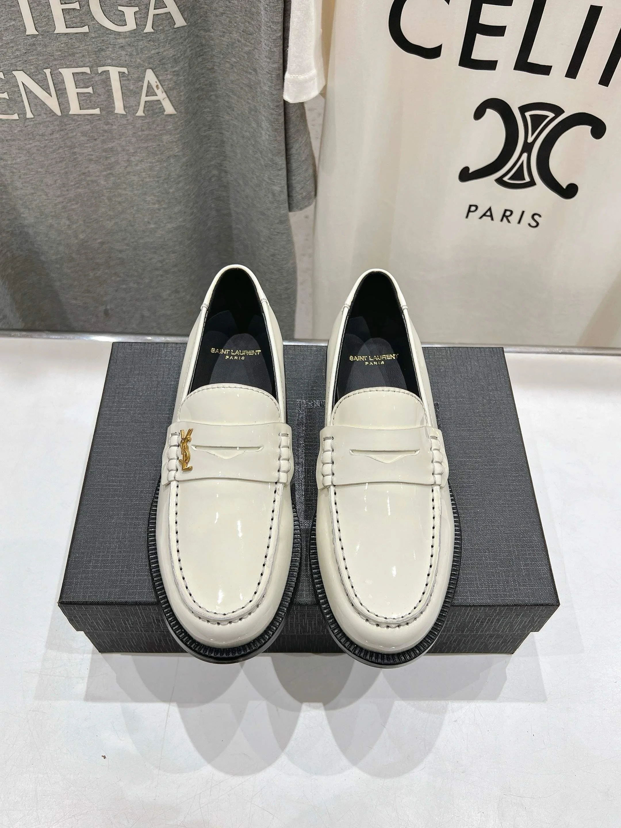 Ysl Shoes Snug 5604
